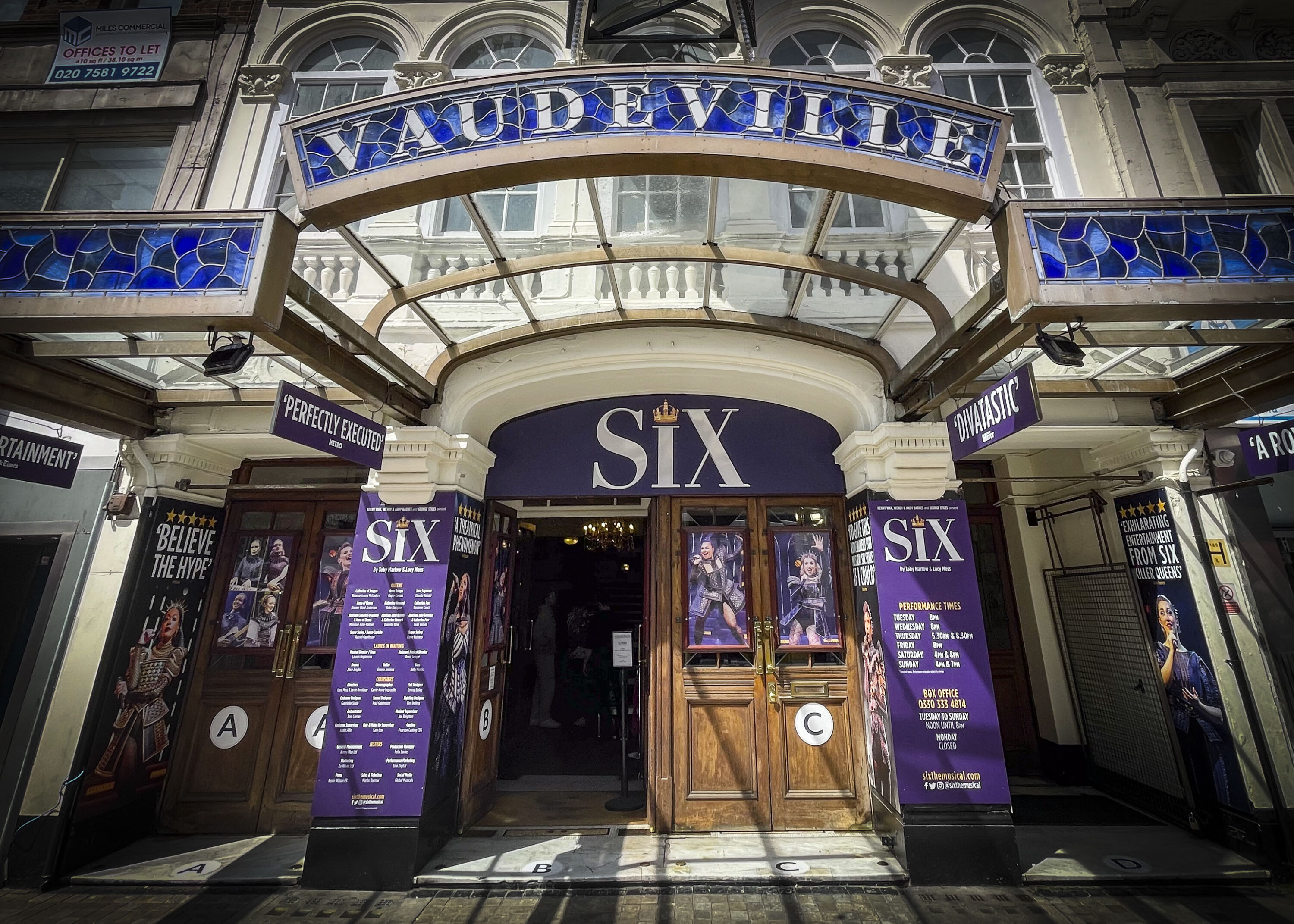 Six Musical TomBTS-01-web